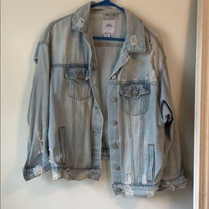 Denim ripped jacket!